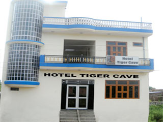 Tiger Cave Hotel Ranthambore
